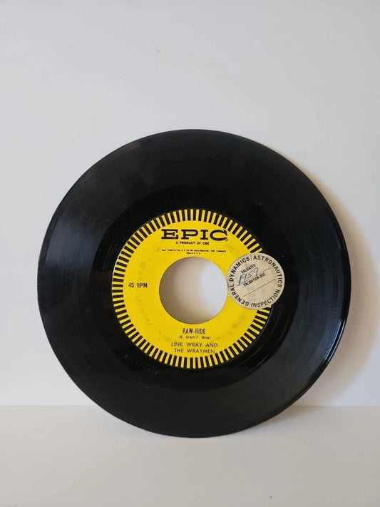 LINK WRAY And The Wraymen Dixie-Doodle/Raw-Hide 45 RPM 5-9300 EPIC