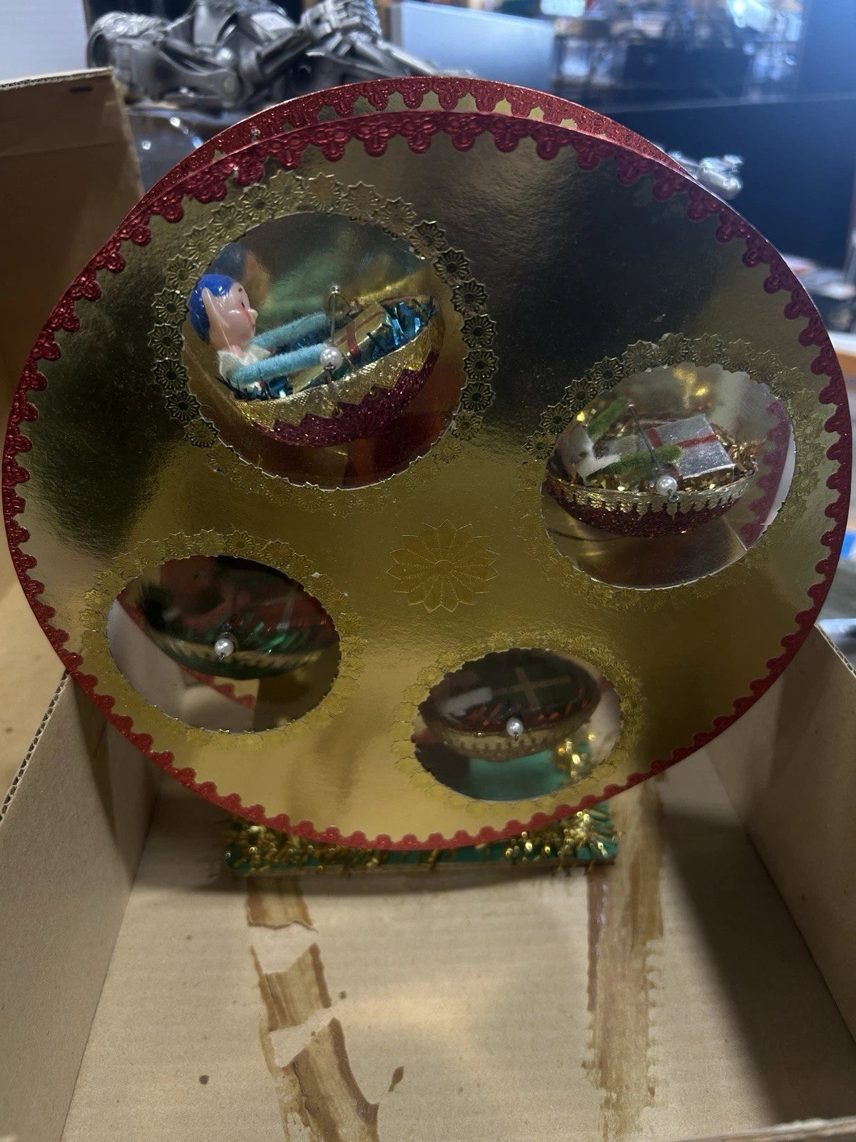 Vintage 1969 Japan paper & plastic Christmas Musical Ferris Wheel w/ Box #424