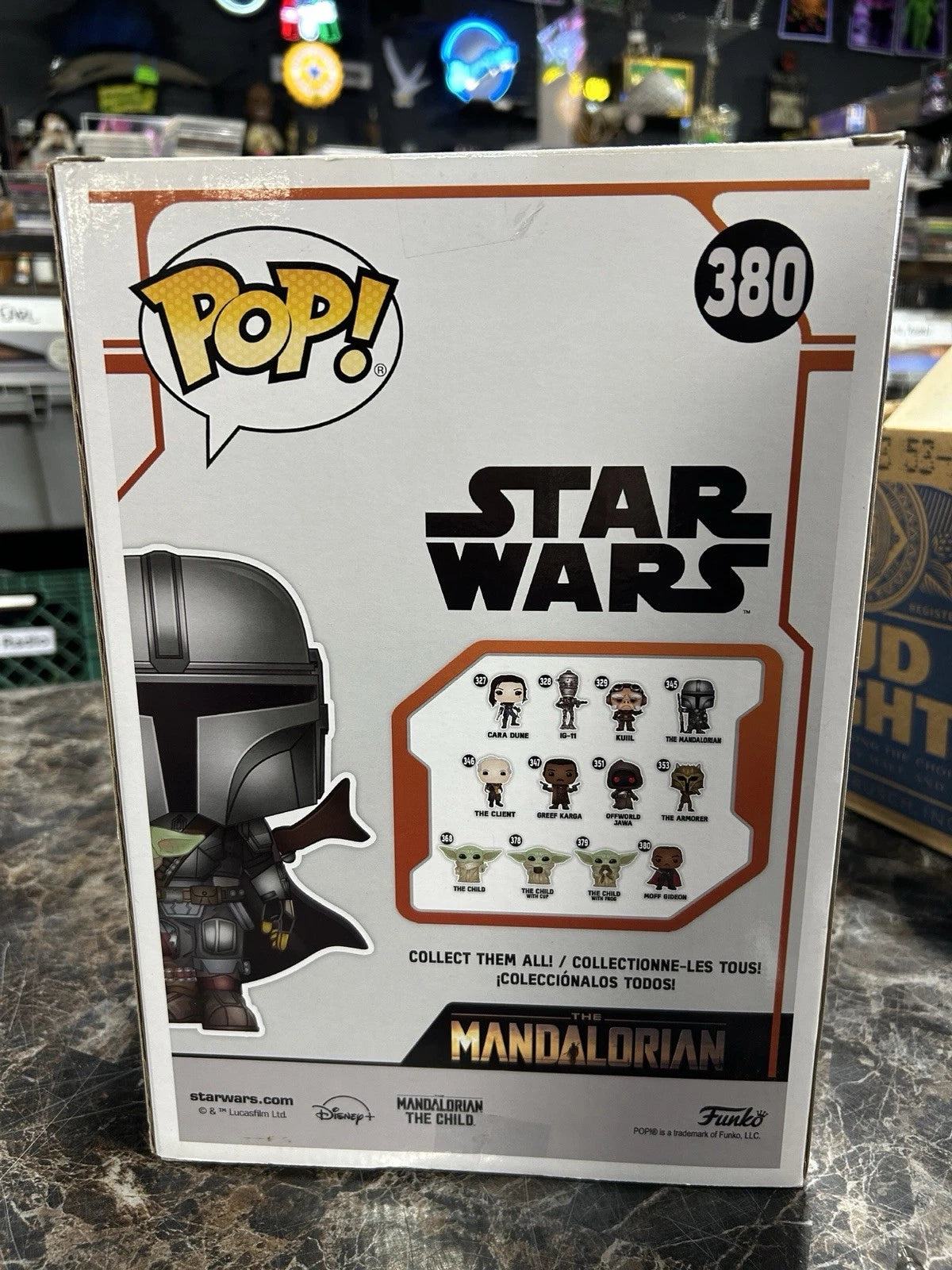 Funko Pop! Star Wars - Jumbo 10" - Mandalorian With The Child - #380