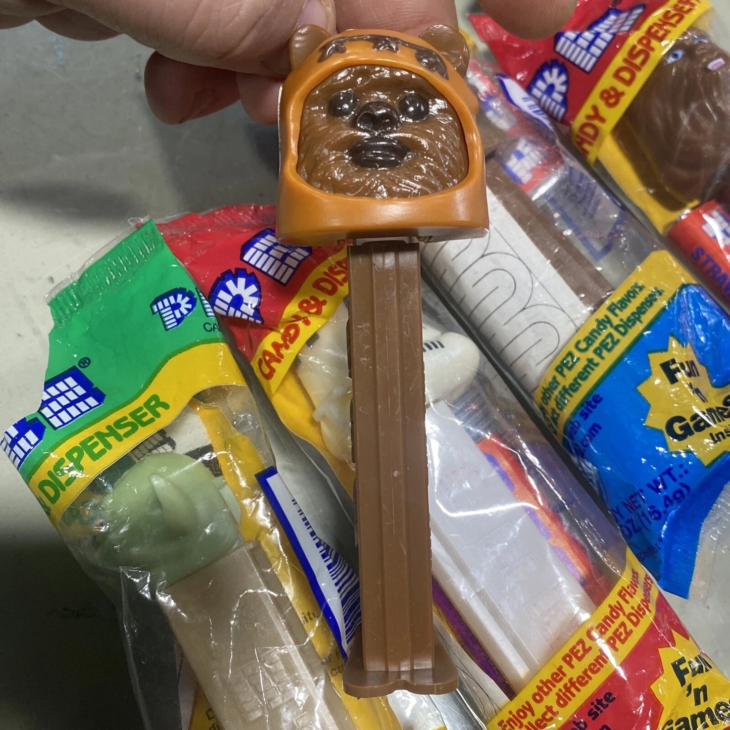 PEZ dispenser (8) Star Wars YODA CHEWBACCA PRINCESS LEIA etc (6 of them Sealed)