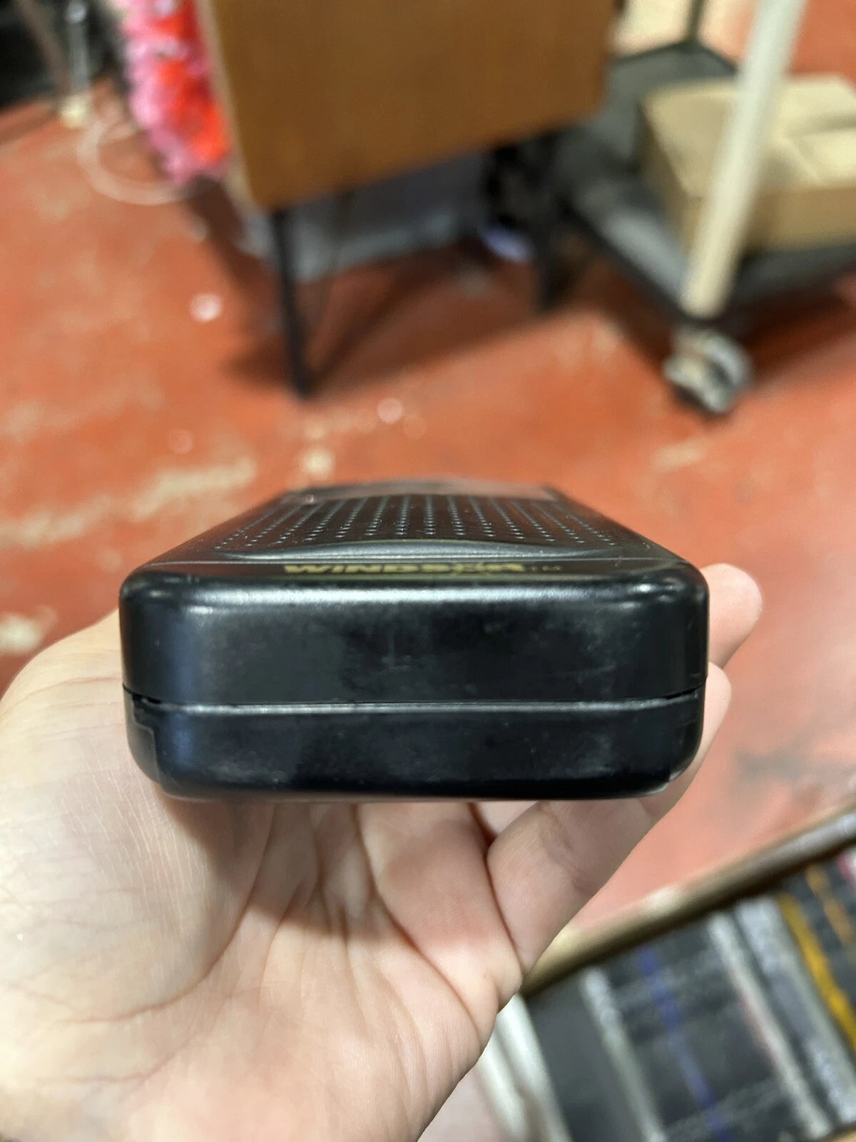 Vintage Windsor pocket radio model 2628 AM/FM *Tested Working*