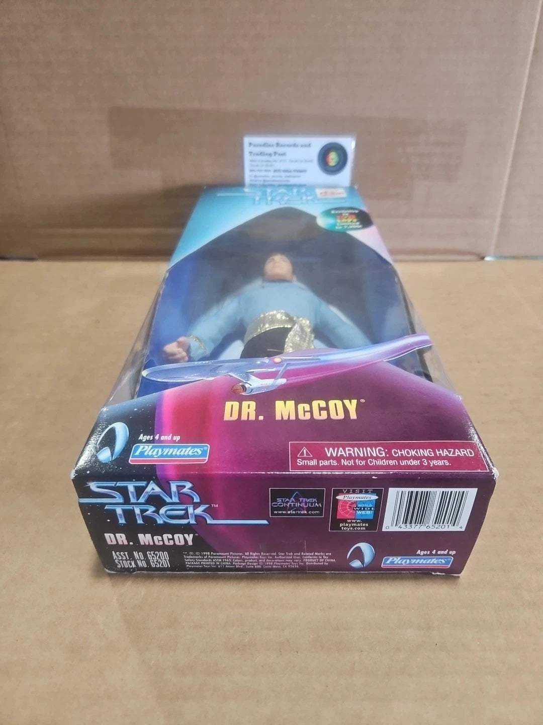 Playmates Star Trek Exclusive KB Toys Action Figure - Dr. McCoy 1998