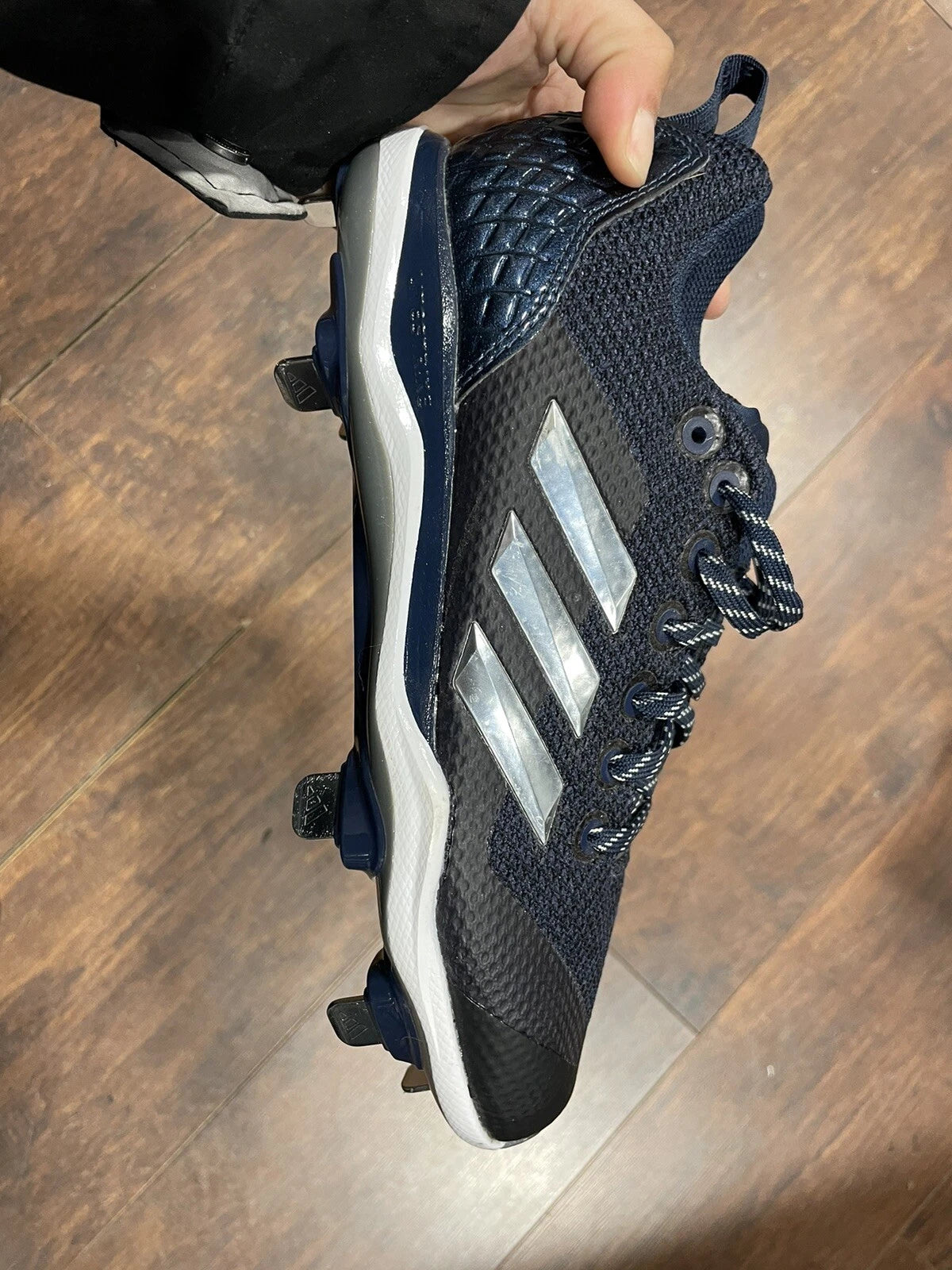 Adidas Litestrike Cleats - Youth sz 6 1/2