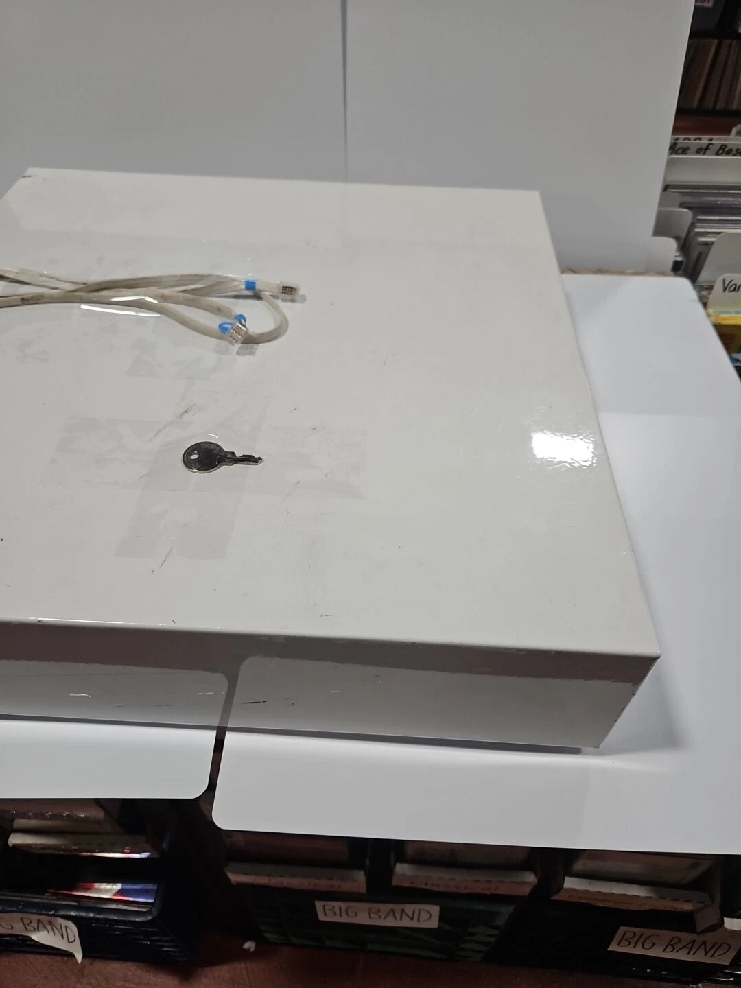 Clover D100 POS Cash Drawer w/ Key Pre-OWNED