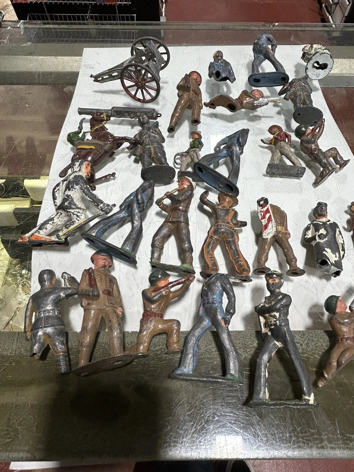 Vintage Lead Toy Soldiers Lot