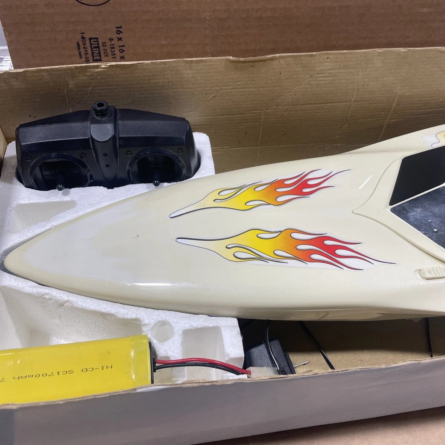 Vintage SUPER POWER WINGRUSH R/C RC Speed Boat Pre-Owned W Box