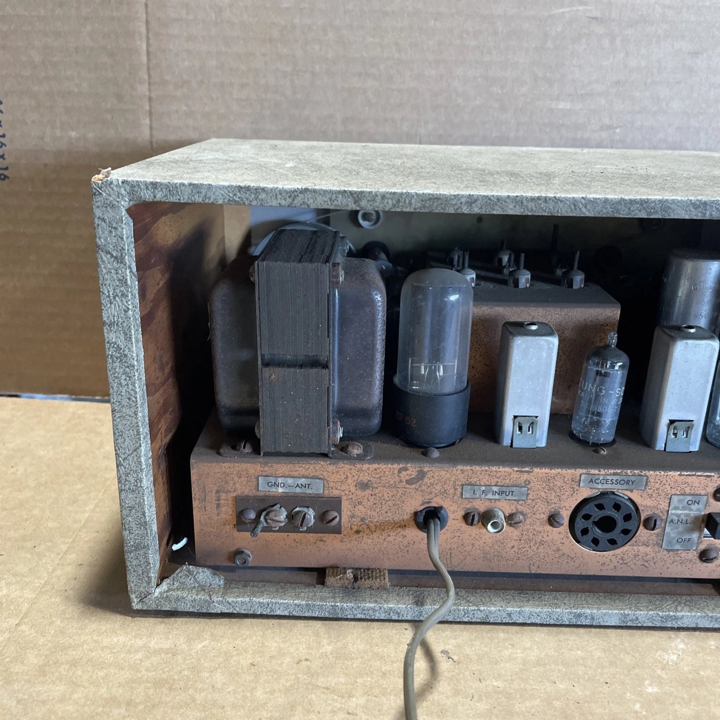 Heathkit Receiver Company Tube Radio Model AR-3: Powers ON