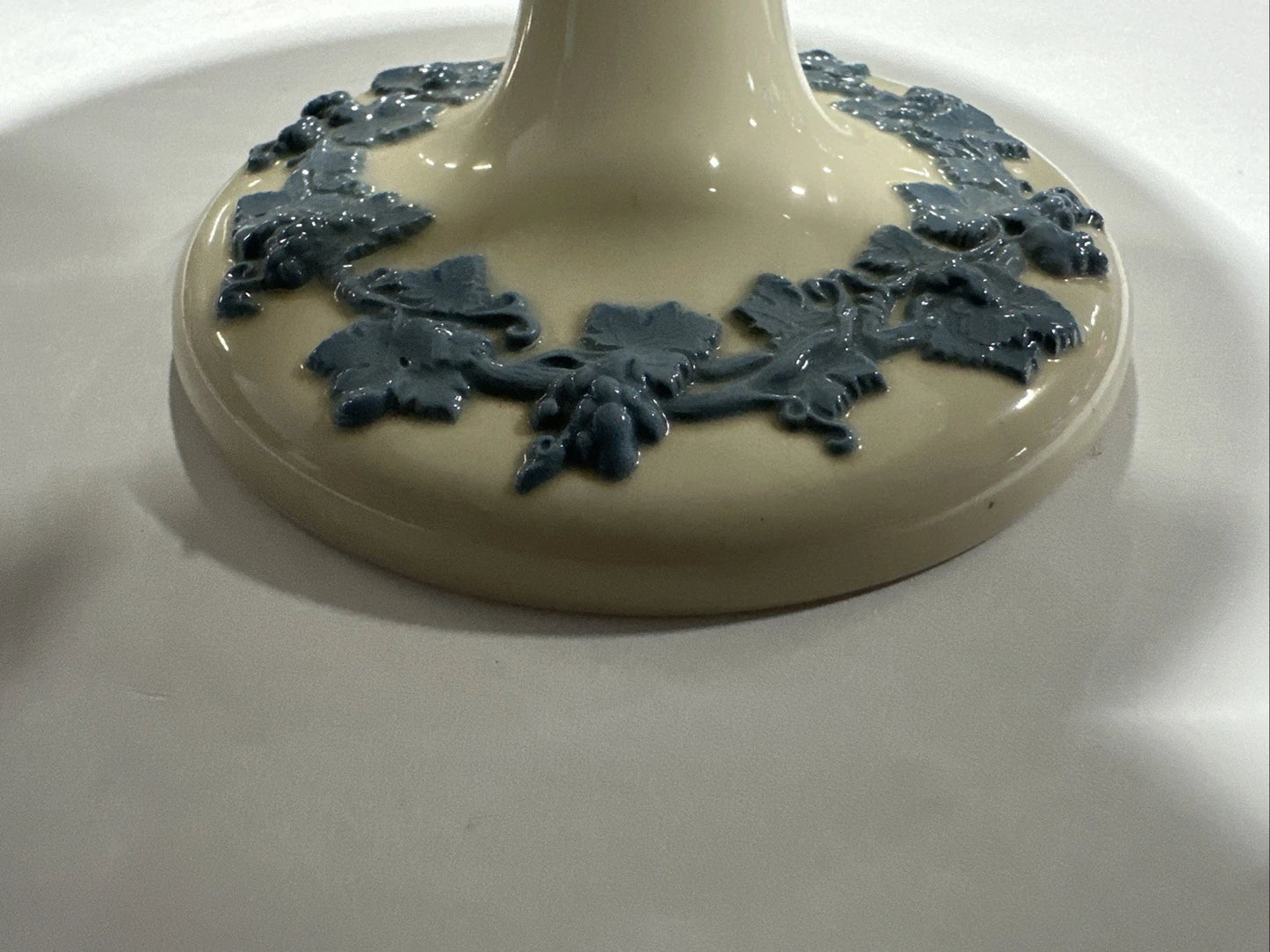 Vintage Wedgwood Queensware 6.5" Pedestal Plate Blue on Cream