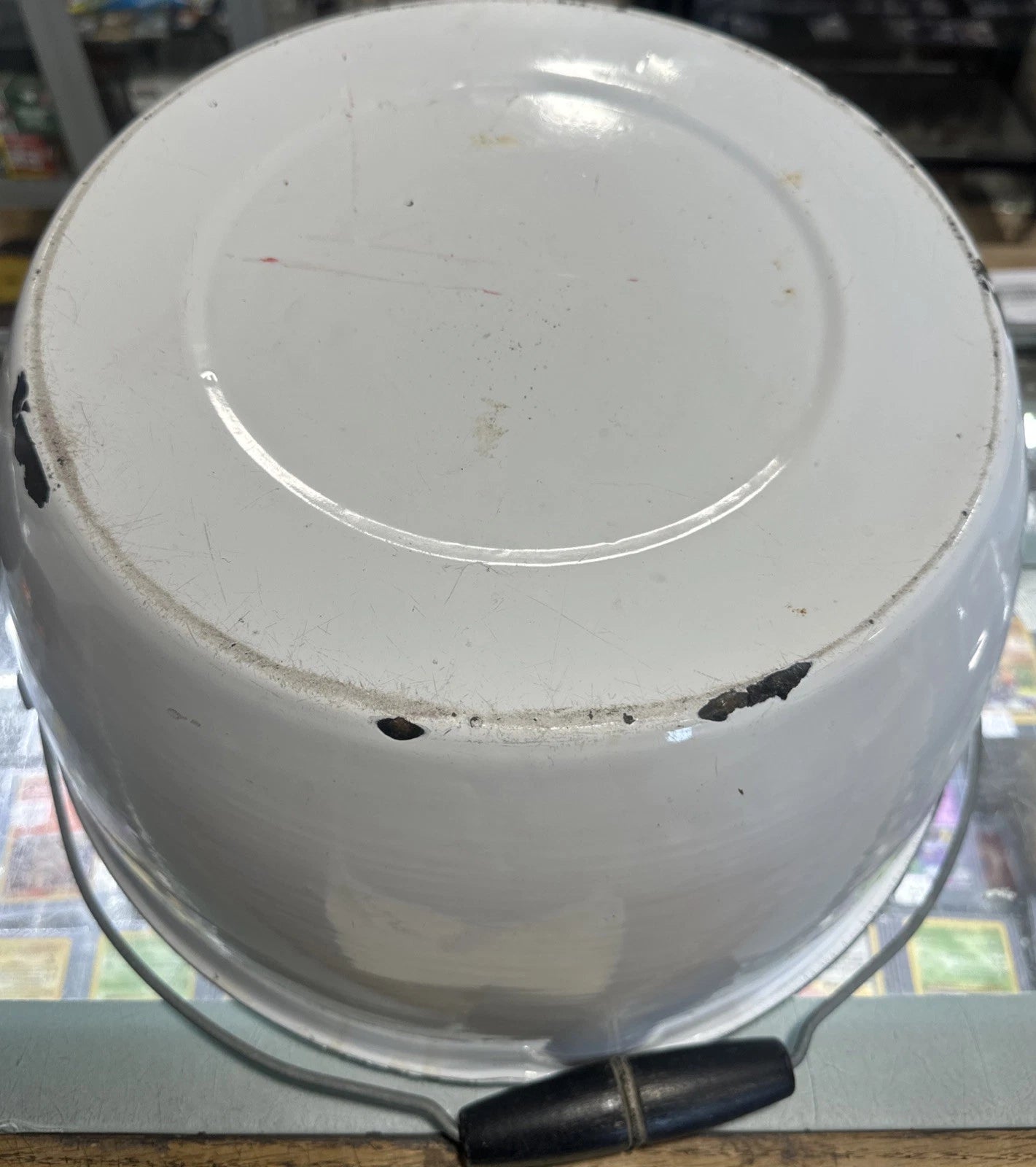 VTG Porcelain Enamelware 16” Wash Bowl Baby Basin US Flintstone With Strainer