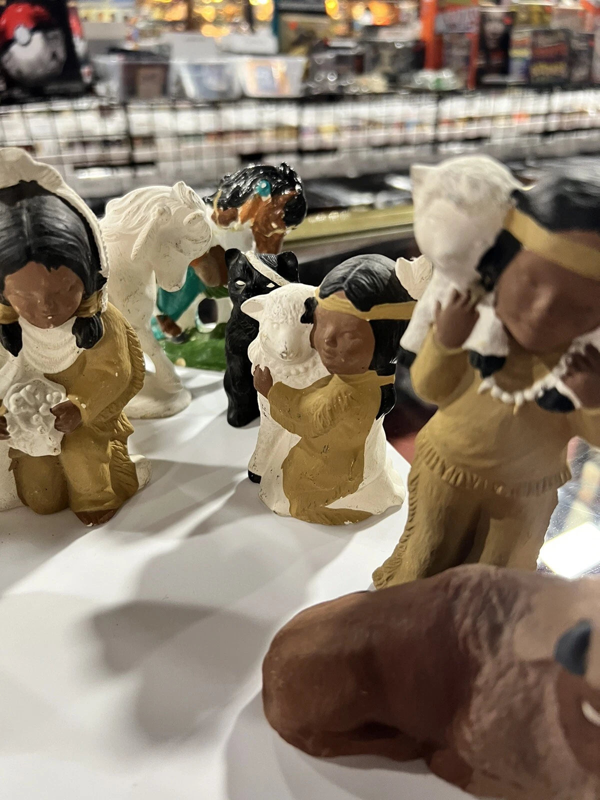 VTG Lot Of 15 Ceramic Native American Figure Set With Animals