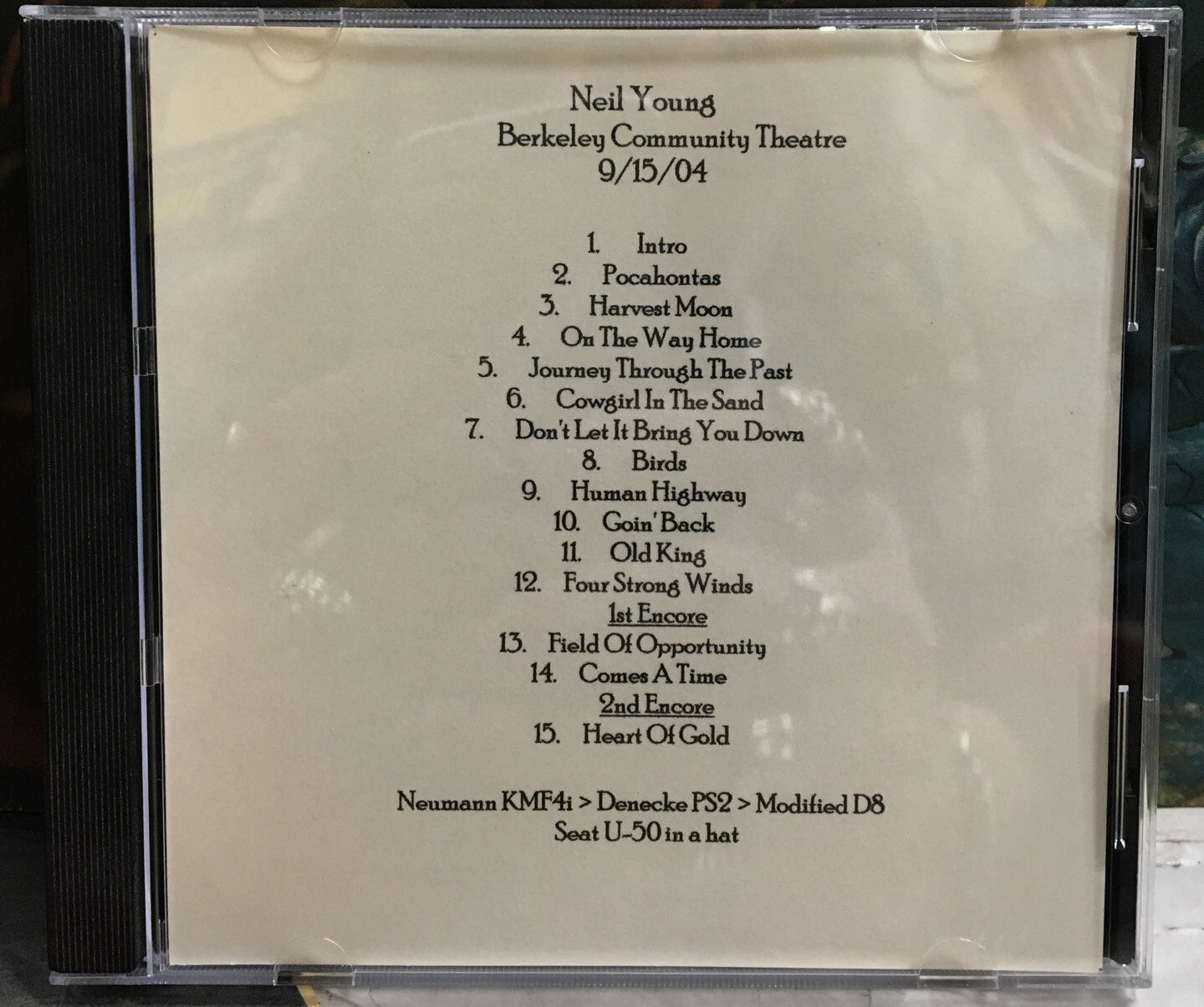 Neil Young Solo Acoustic Berkeley Community Theatre 9/15/04 CD