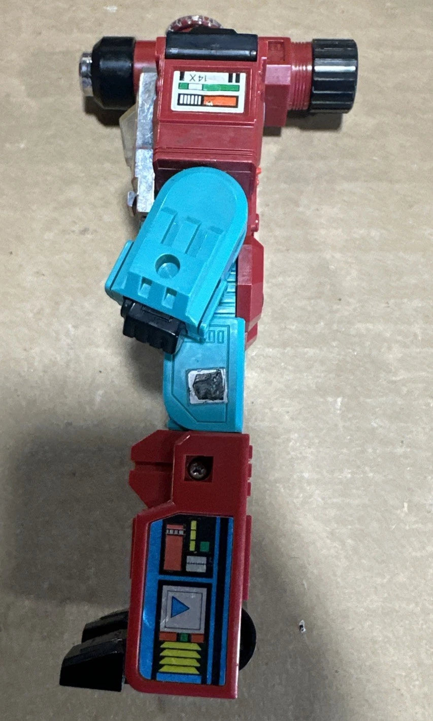 Vintage Transformers G1 Perceptor Autobot 1984 Action Figure W/ MicroScope