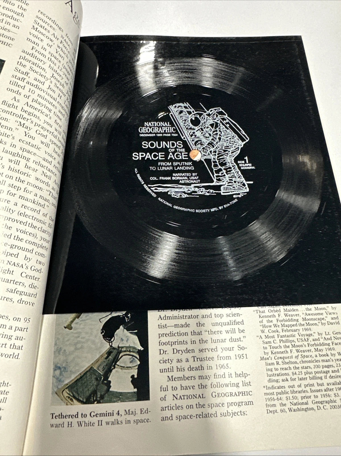 National Geographic December 1969 Apollo 11 Moon Landing W/Unplayed Recording
