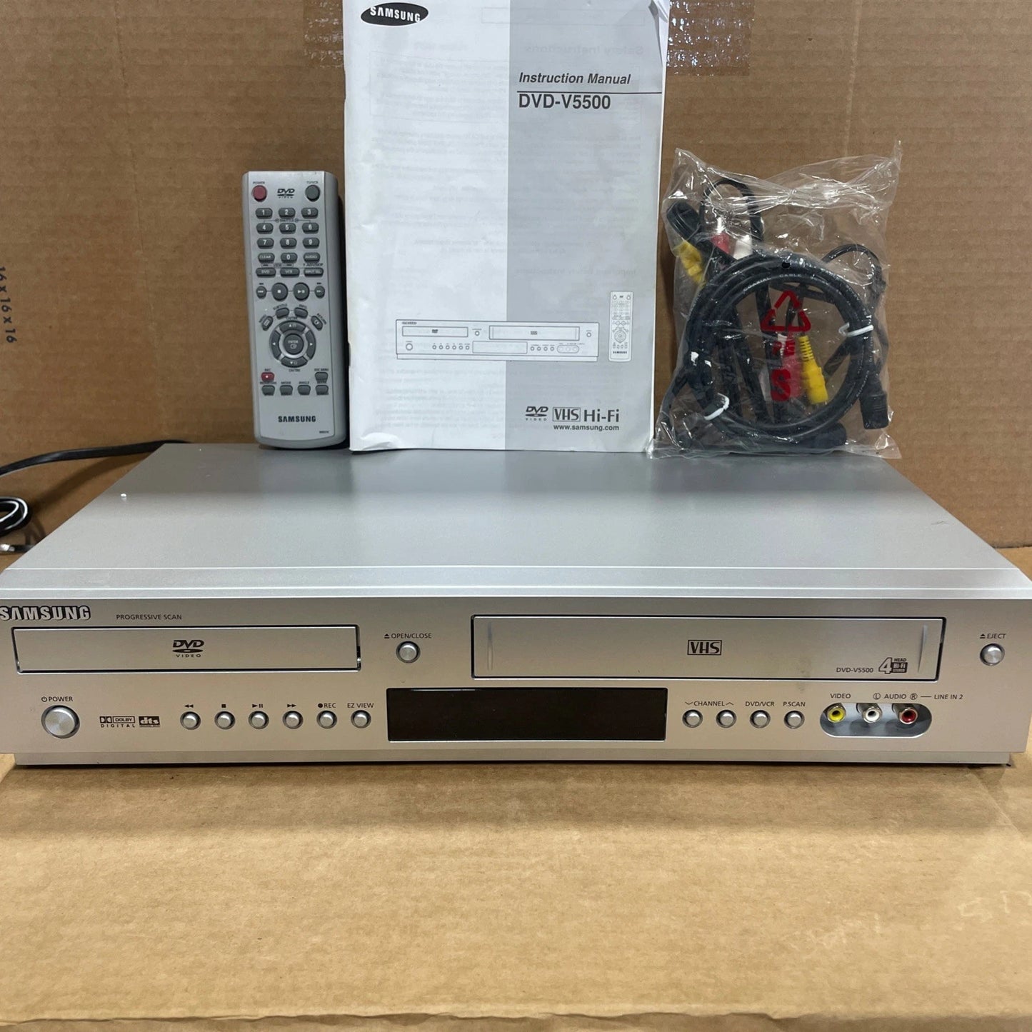 Samsung DVD-V5500 DVD/VCR Combo w/OEM Remote, Cables Orig Box TESTED