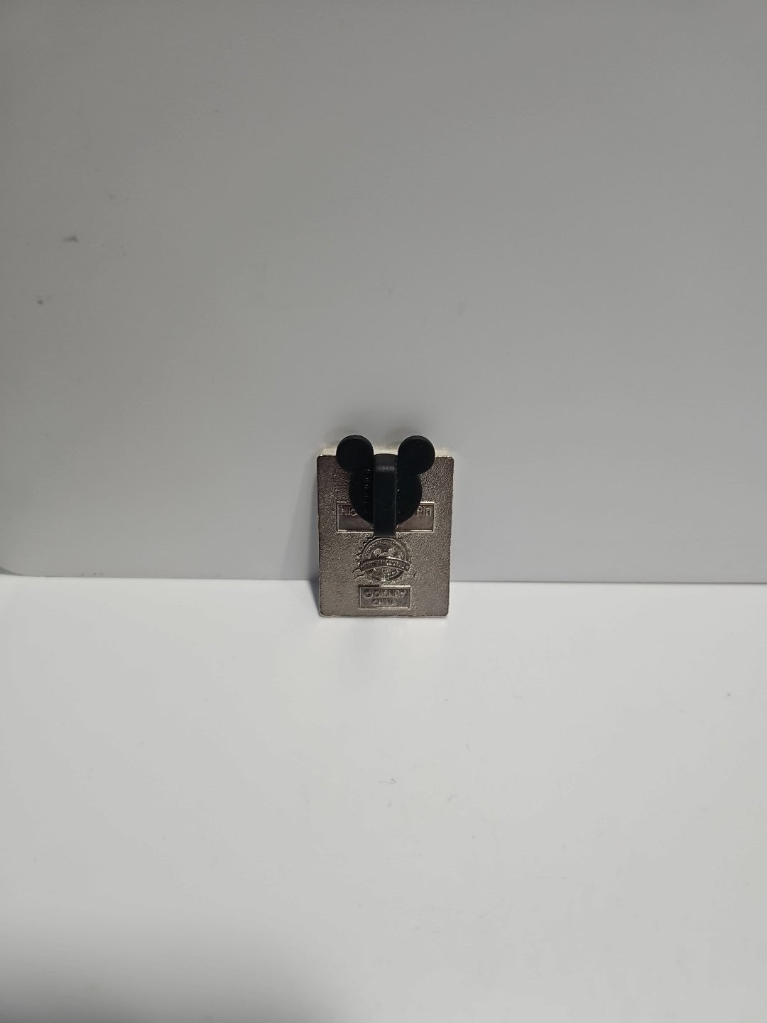 Disney Pocahontas John Ratcliffe Percy Pin Badge