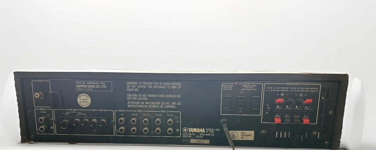 Yamaha R-700 50W/ch 8Ω Natural Sound AM/FM aux Stereo Receiver Parts only