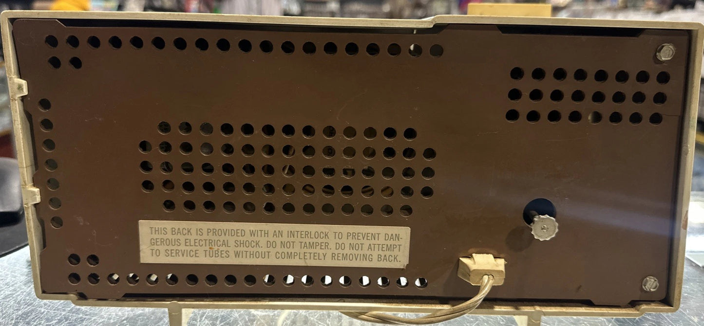 1961 Motorola C18W Atomic MCM AM Tube Radio White Brown Excellent