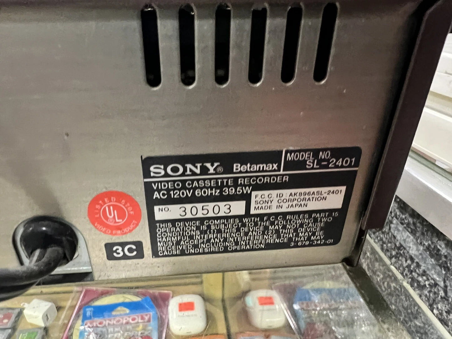 Sony Betamax SL-2401 Player *WONT EJECT, FOR PARTS OR REPAIR*