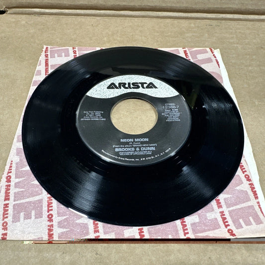 BROOKS & DUNN 45 NEON MOON ARISTA 12388 VG WARP