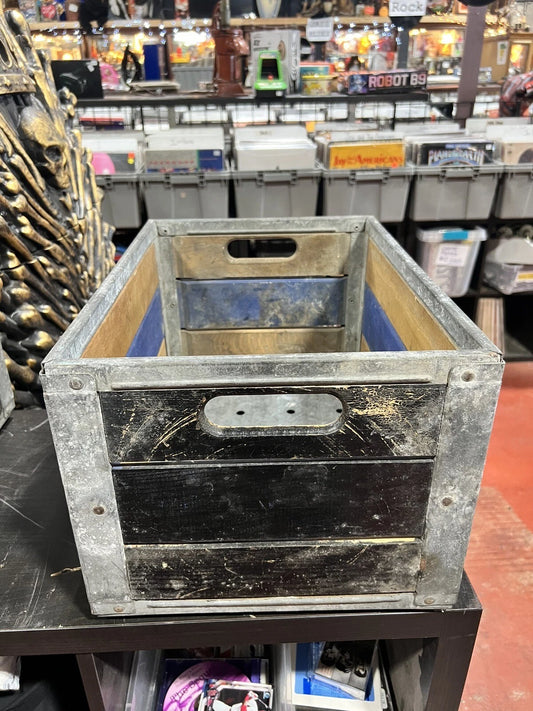 Vintage 5 Reg Cal 1963 Milk Crate