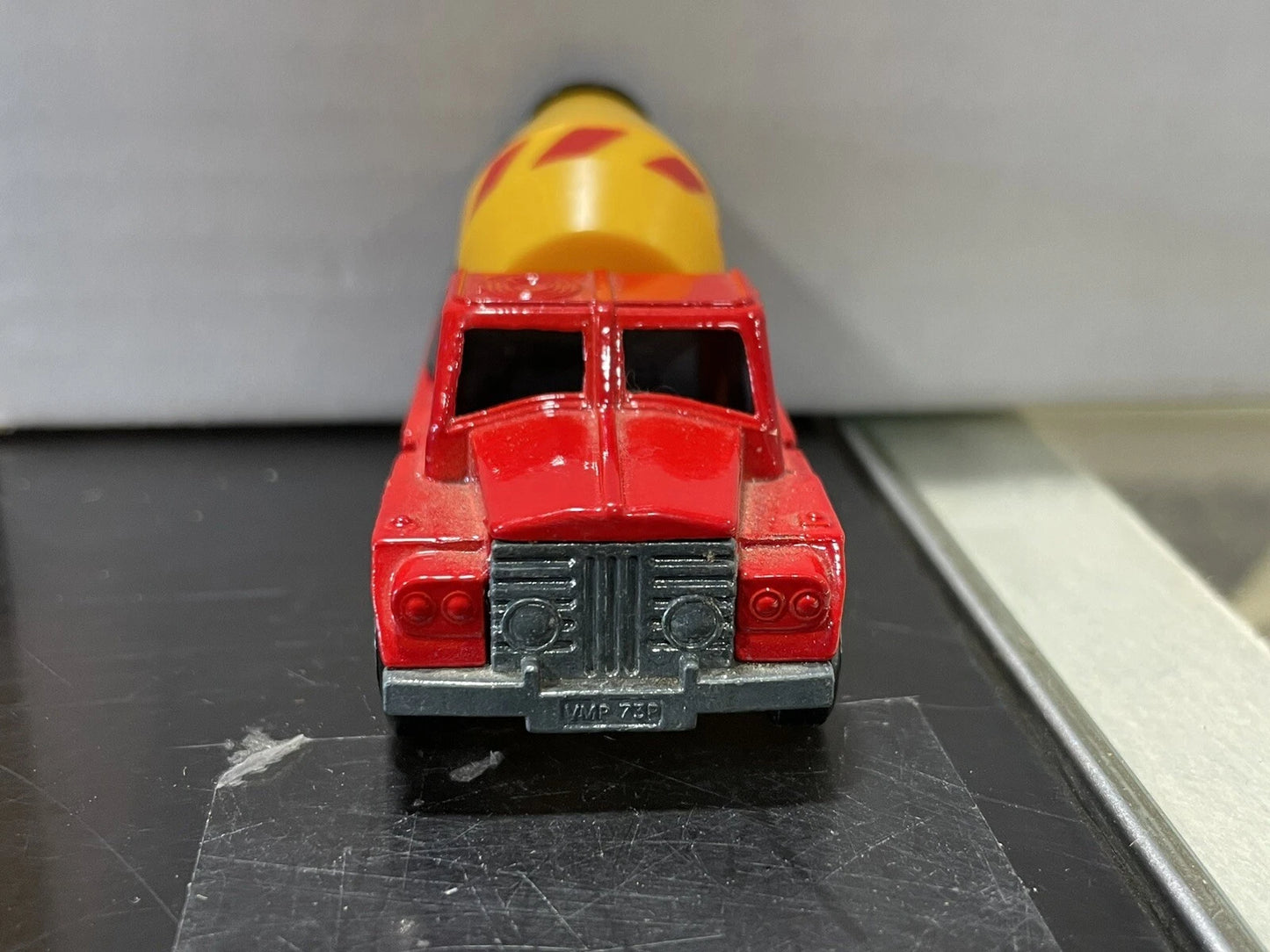 VTG 1976 MATCHBOX SUPERFAST NO. 19 CEMENT TRUCK DIE CAST