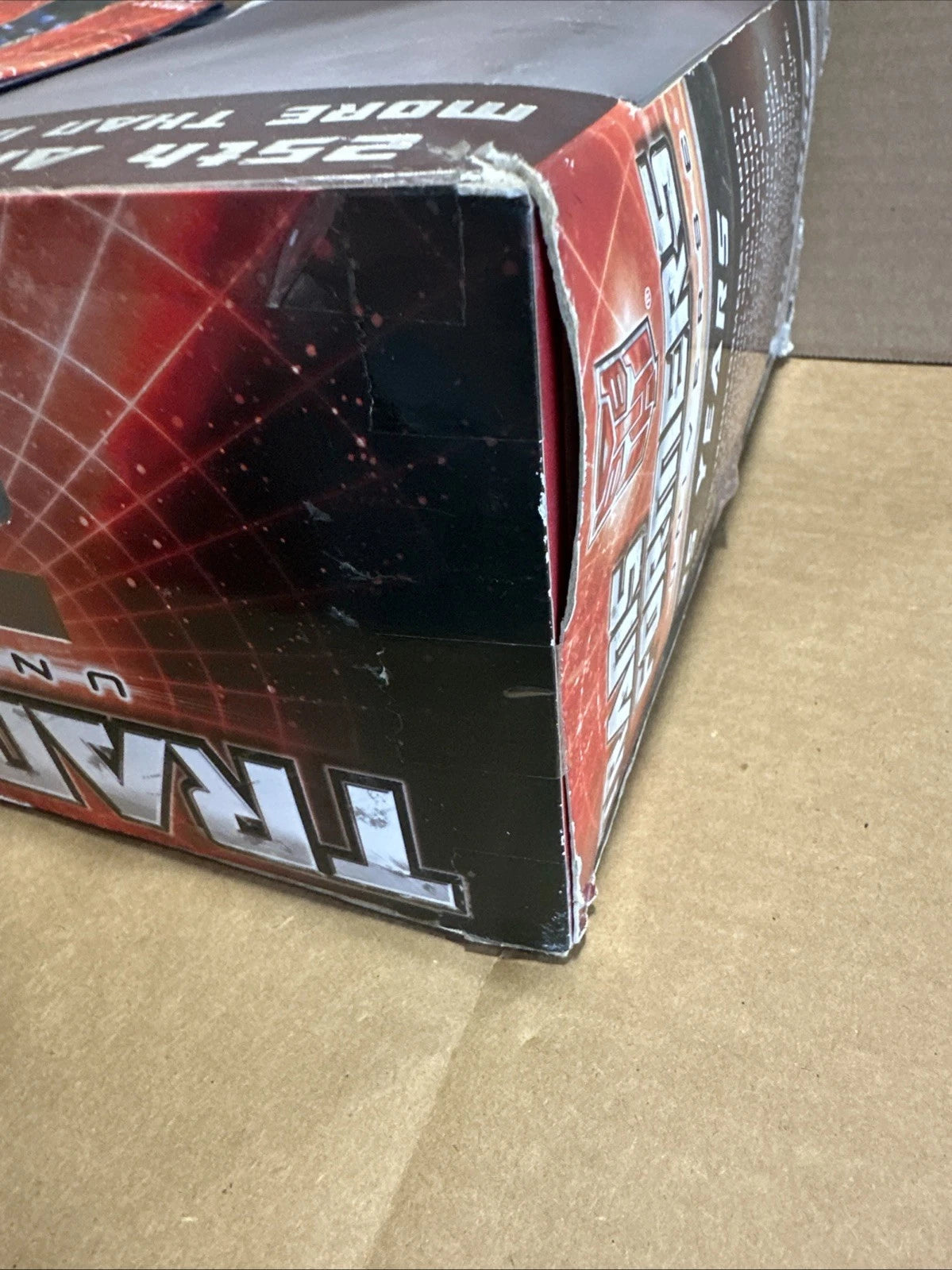 Transformers Universe G1 25th Anniversary Optimus Prime Comic DVD Damaged Box