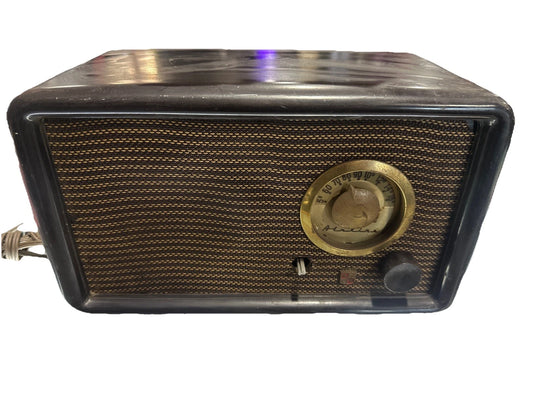VintageMontgomery Wards Airline Model 57c119 Tube Radio Brown as is parts only
