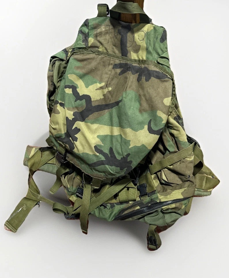 USGI US Army Military Issue Large Field Pack with Patrol Pack READ