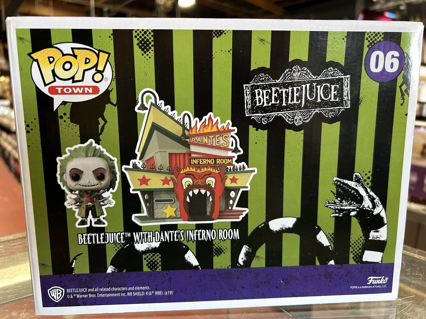 Funko Pop! Beetlejuice with Dante's Inferno Room #06 Town Hot Topic Exclusive