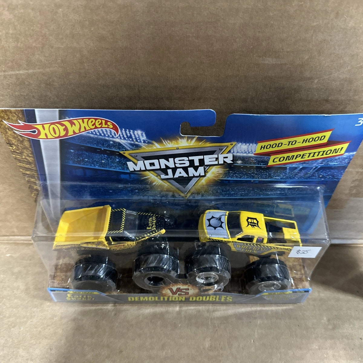 2017 Hot Wheels Monster Jam Earth Shaker vs Wrecking Crew 1/64 Scale