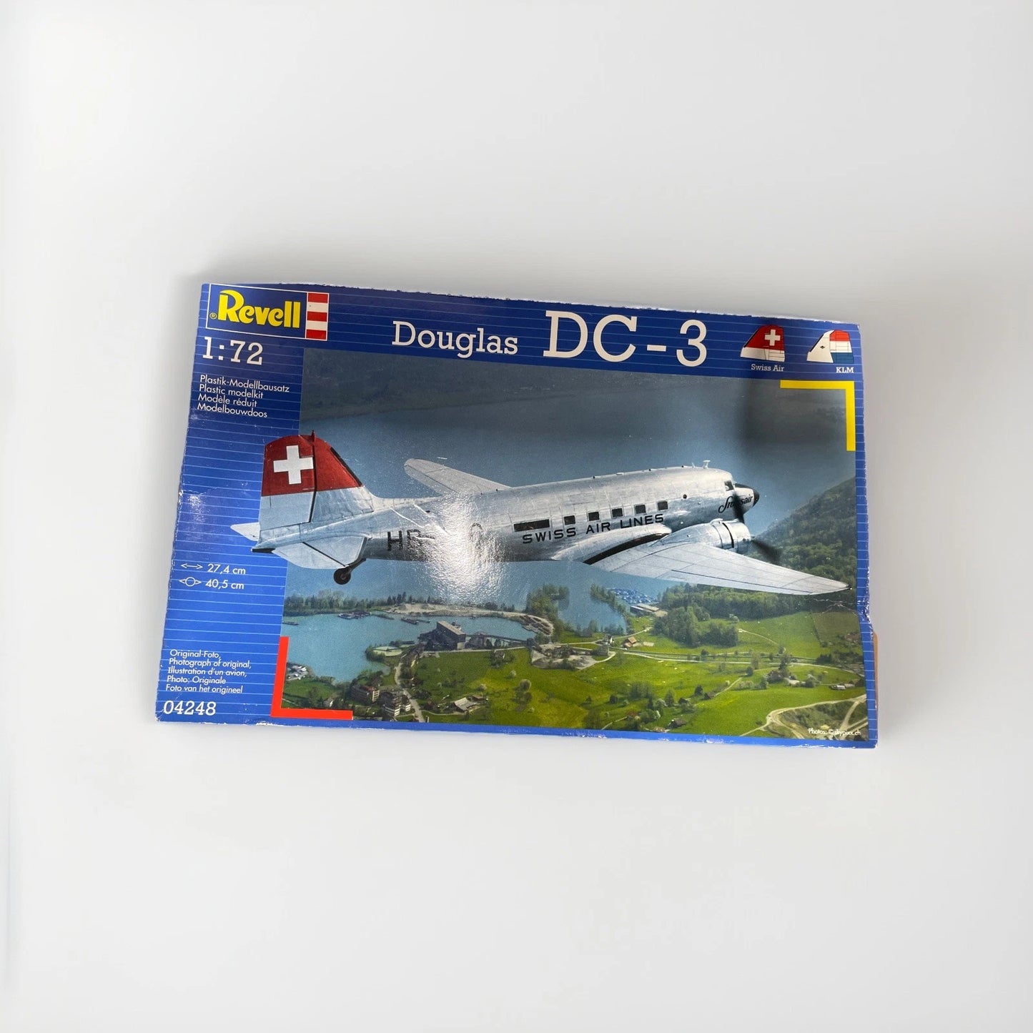 Revell 04248 Douglas DC-3, Model Kit Scale 1/72 Sealed