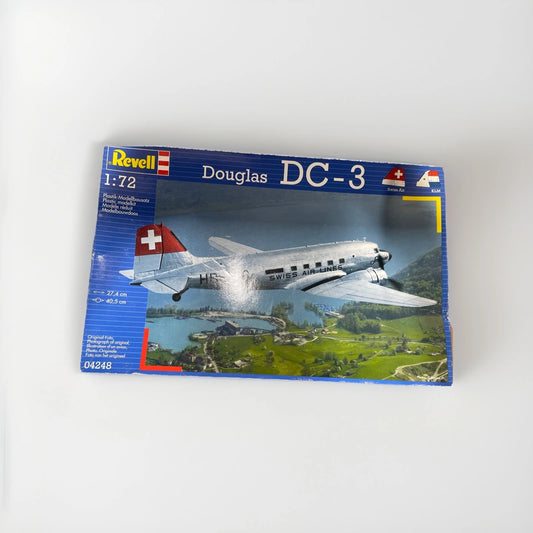 Revell 04248 Douglas DC-3, Model Kit Scale 1/72 Sealed
