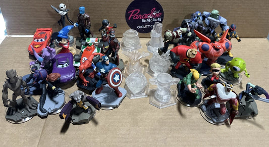 Disney Infinity Bundle lot Of Figures 32