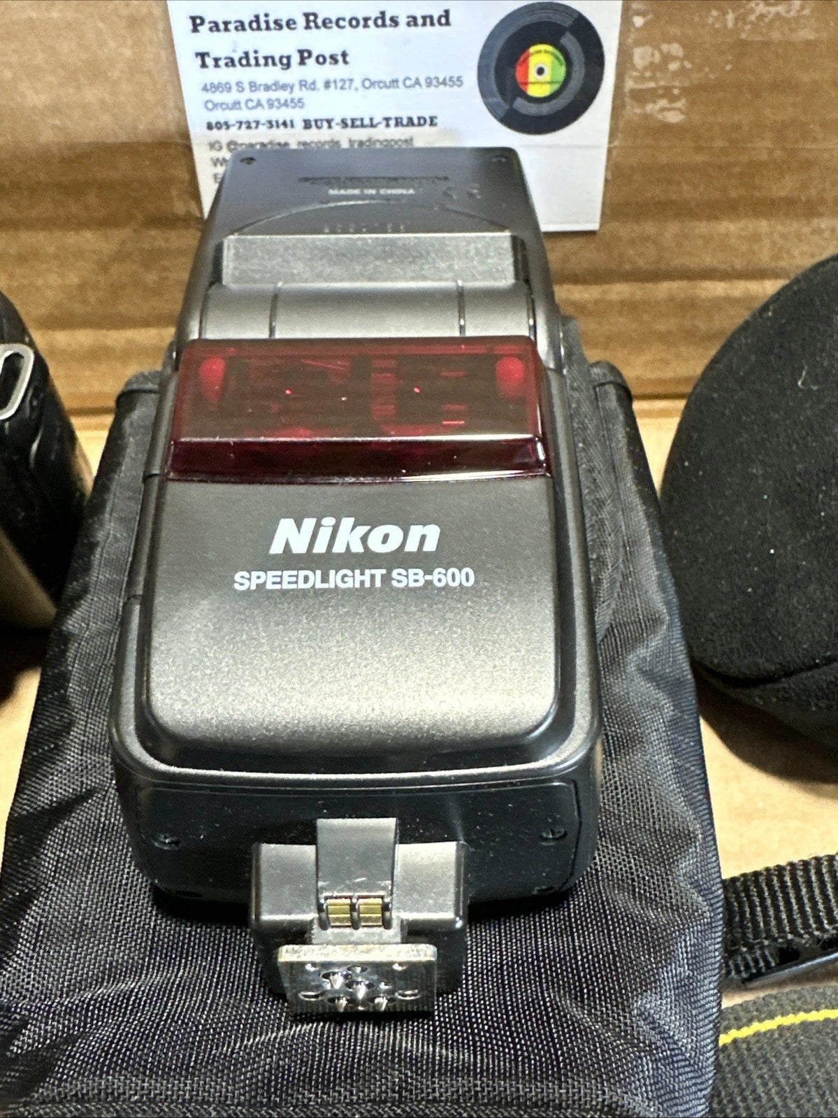 Canon Digital SLR Kit with Lense, Flash, Bag And Discs.