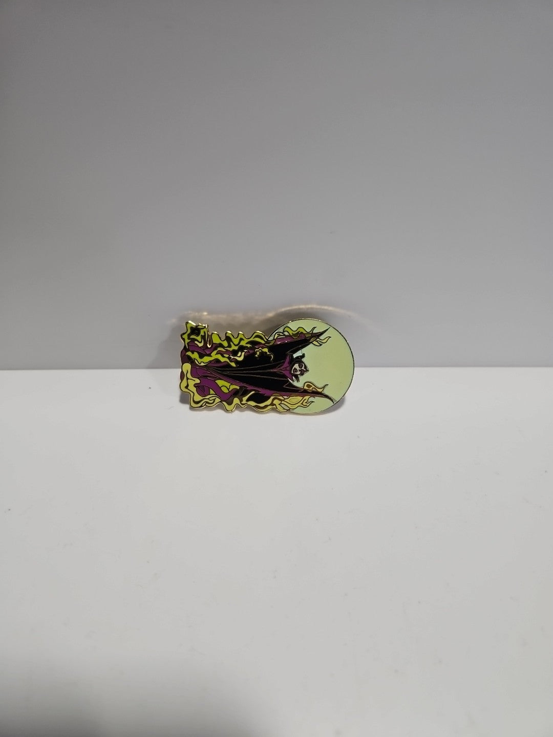 MALEFICENT W/ Glowing Moon Disney Pin Disneyland DLR Villain 2003