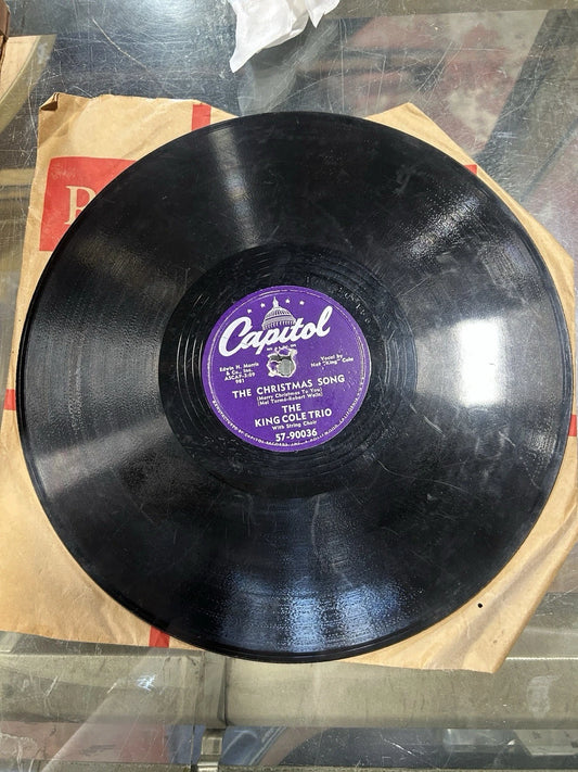 Nat King Cole Trio – The Christmas Song 10" 78 RPM Record Capitol