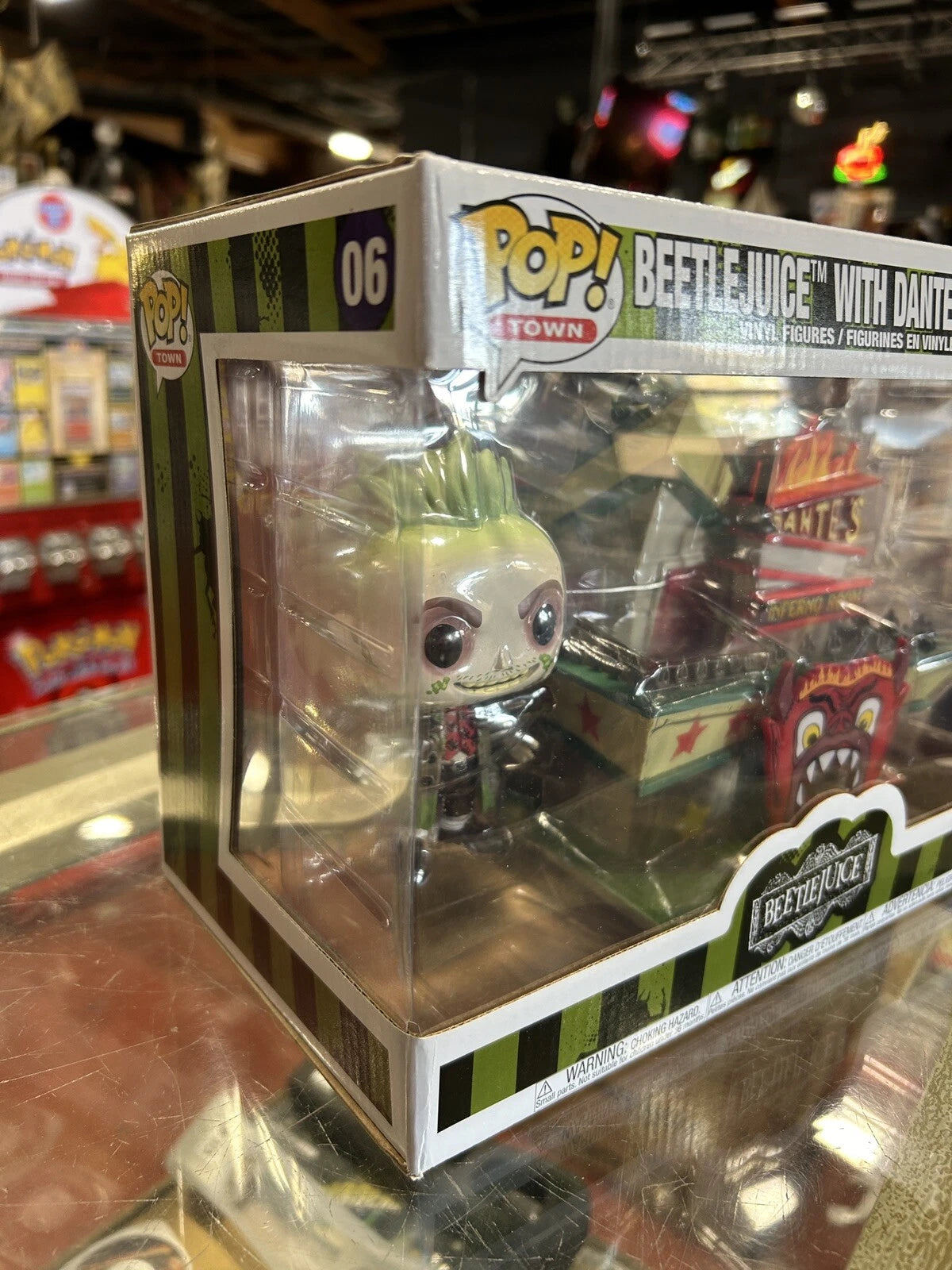 Funko Pop! Beetlejuice with Dante's Inferno Room #06 Town Hot Topic Exclusive
