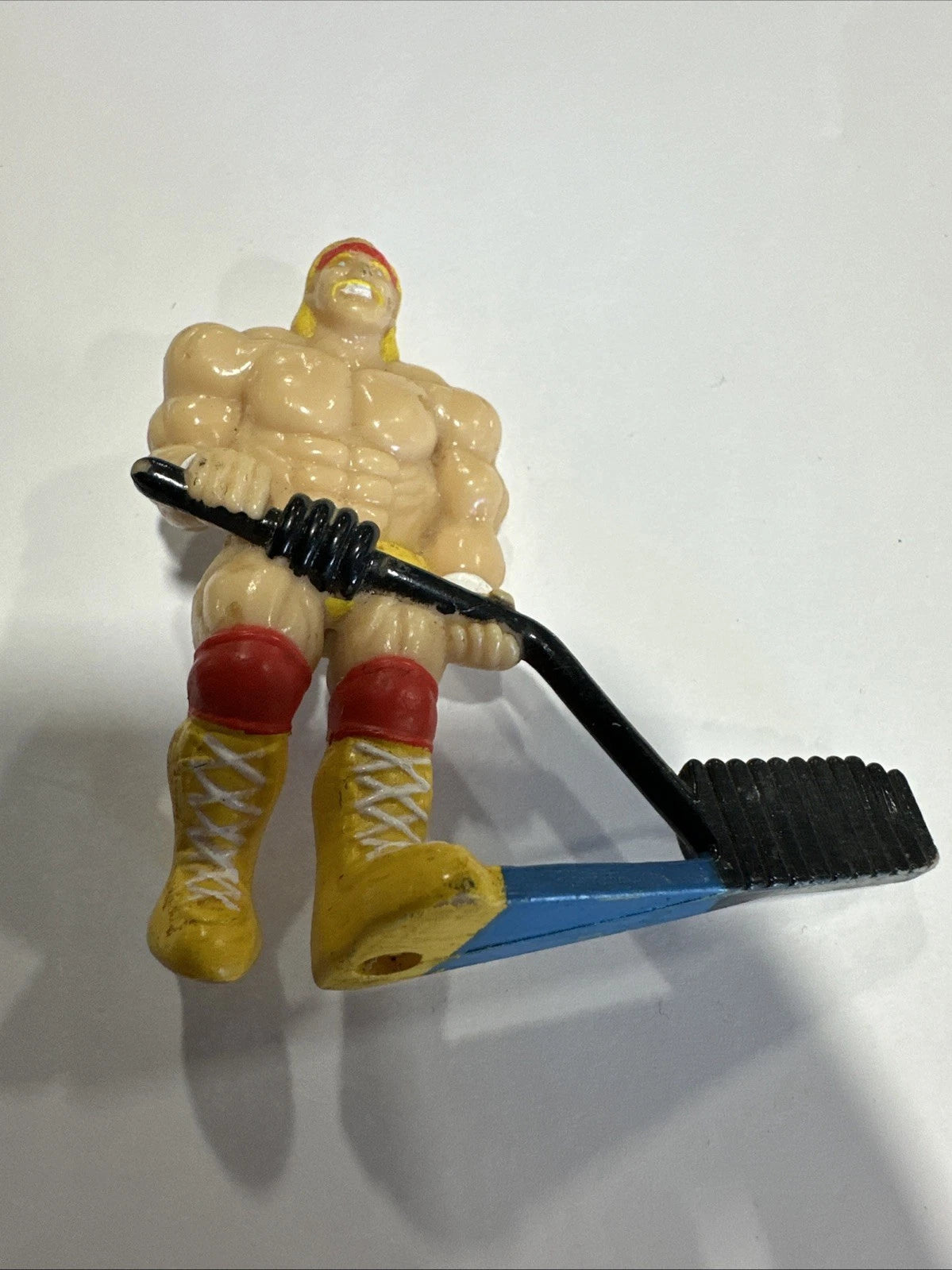 Remco Vintage WWF Superstars Shoot-Out Hockey Game Hulk Hogan Action Figure