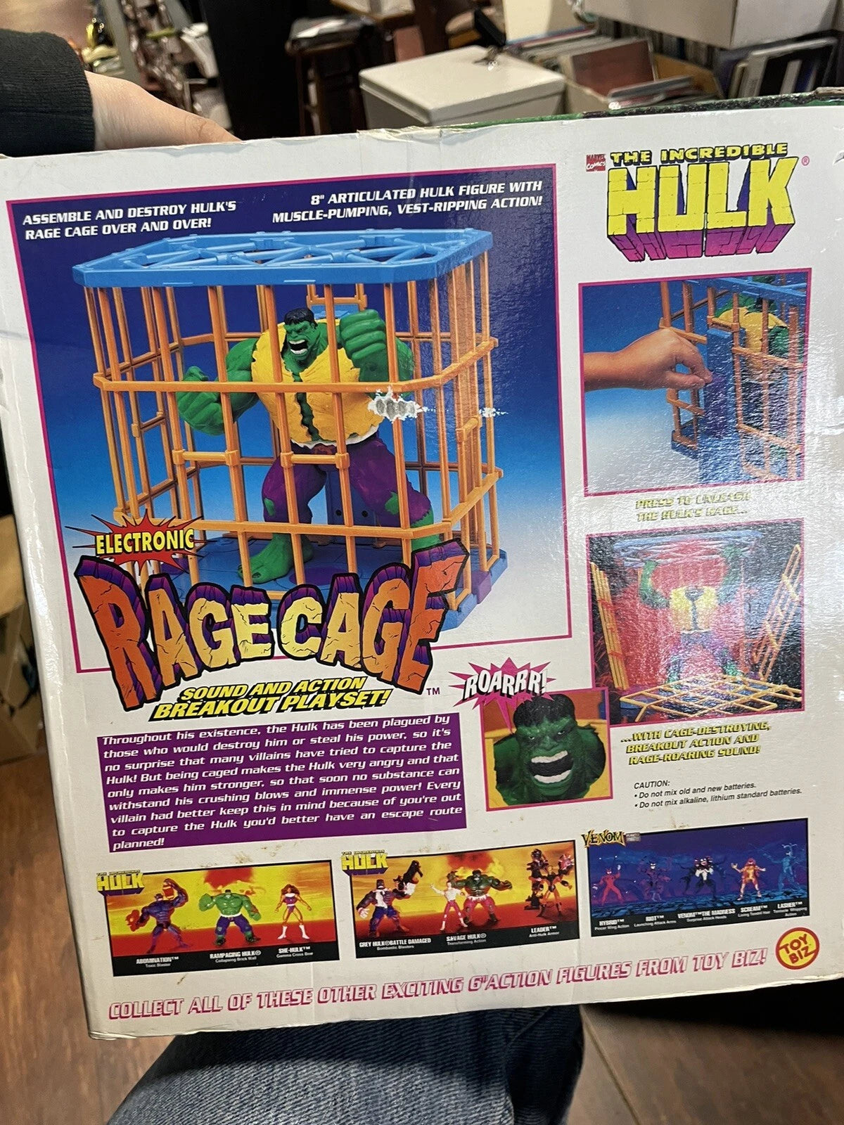 1996 Toy Biz The Incredible Hulk Electronic Rage Cage Action Figure Playset