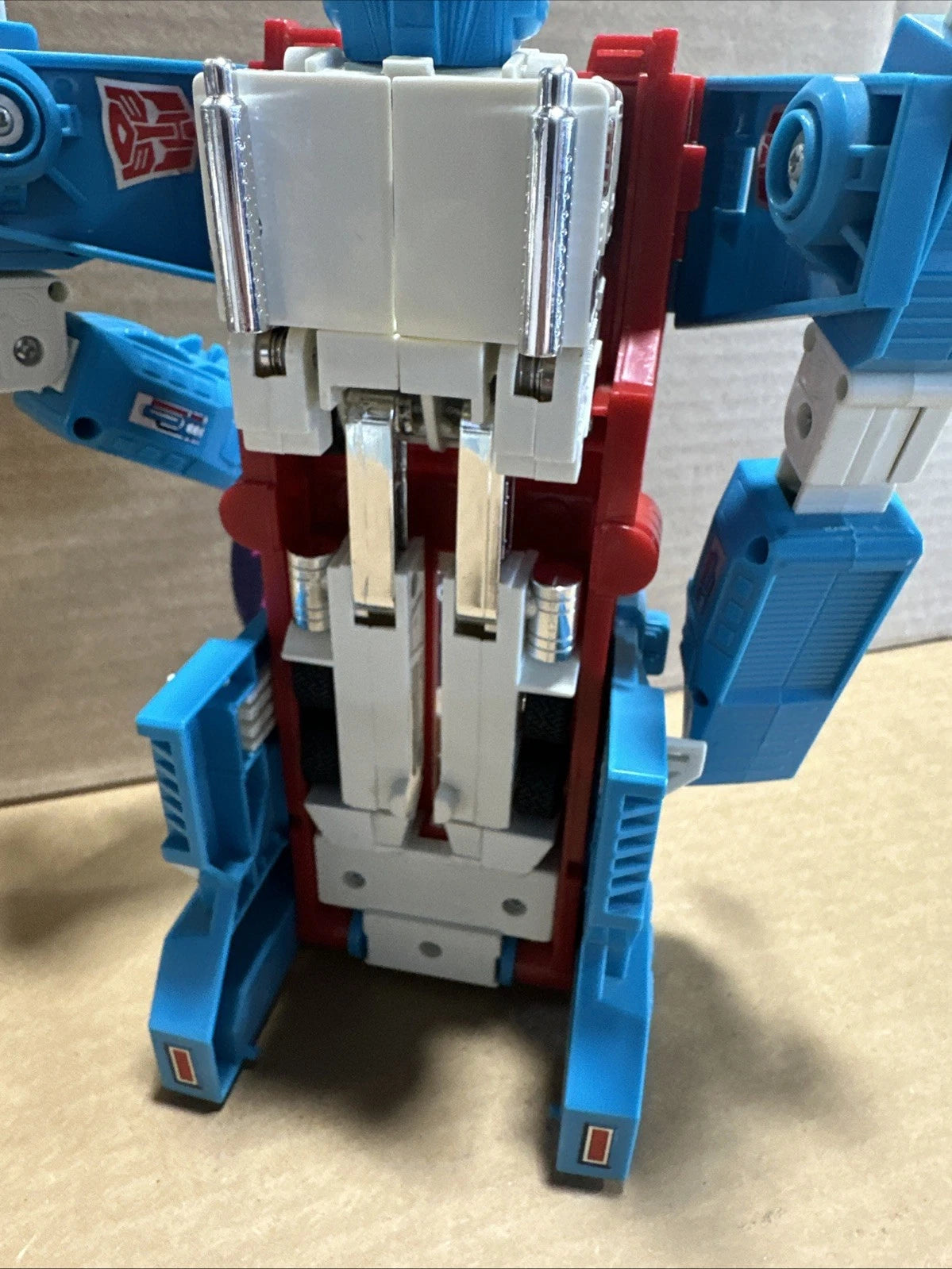 Vintage Transformers G1 Ultra Magnus Complete 1986 Hasbro Rubber Wheels