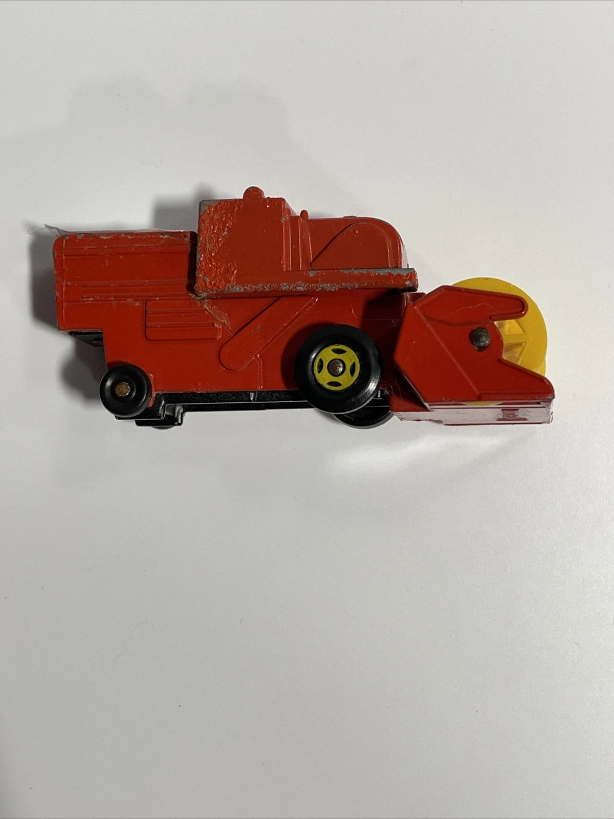 VINTAGE MATCHBOX NO. 51 COMBINE HARVESTER, SUPERFAST VERSION, 1977 yellow wheels