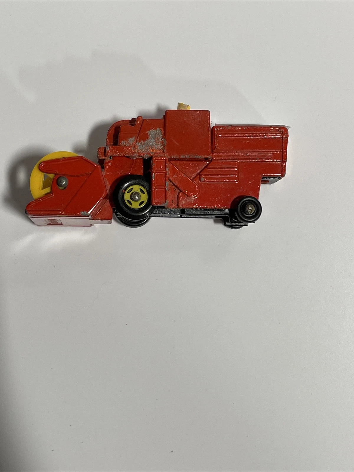 VINTAGE MATCHBOX NO. 51 COMBINE HARVESTER, SUPERFAST VERSION, 1977 yellow wheels