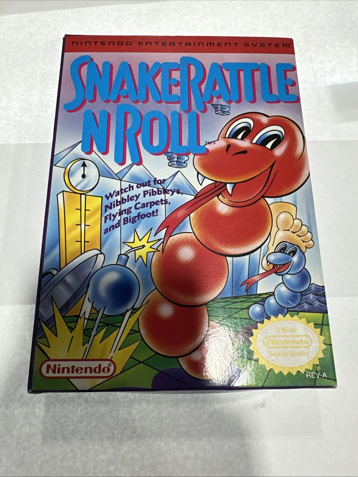 Snake Rattle 'n' Roll Nintendo NES 1991 Complete Authentic Near Mint