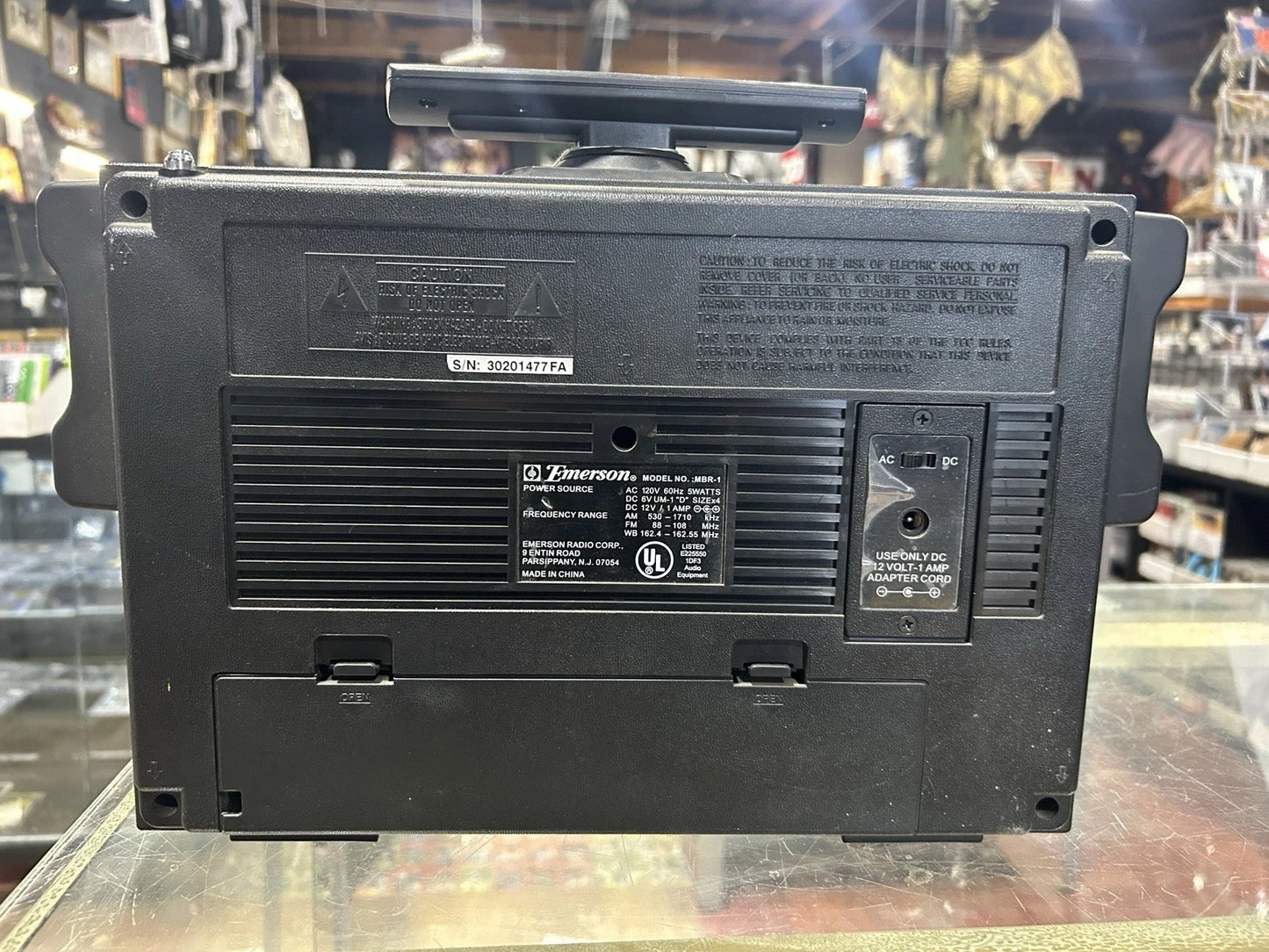 Vintage Emerson MBR-1 Multi Band AM/FM/CB/SW1&2/TV/AC/Weather/PA Portable Radio