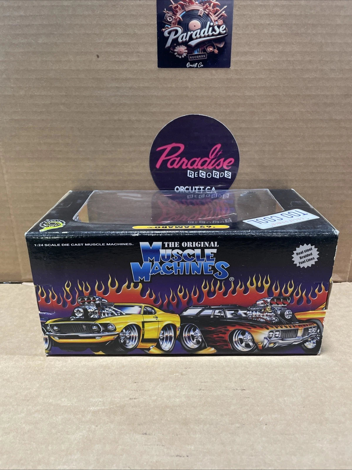 1/24 Muscle Machines 1969 Camaro Red with White Stripes 2003 Funline Merchandise