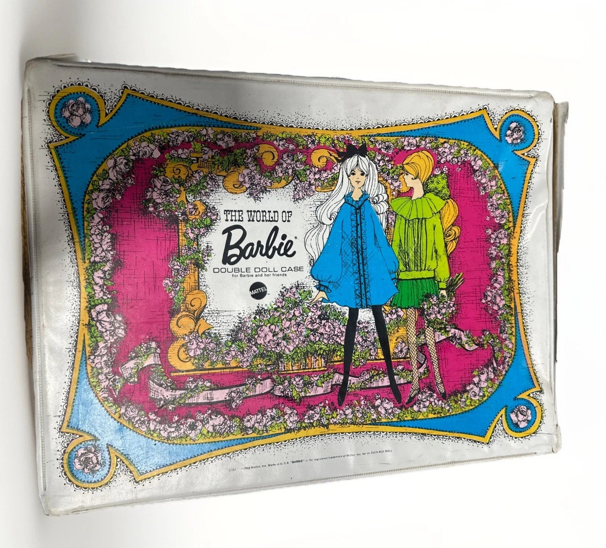 The item is a vintage 1968 Mattel "The World of Barbie" Double Doll Case.