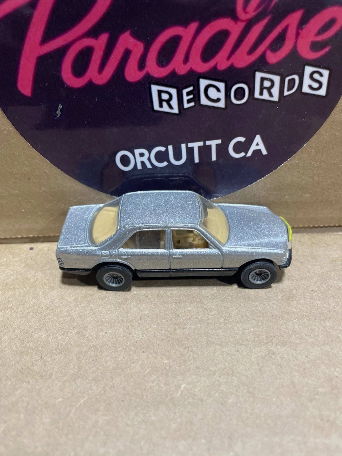 Hot Wheels Vintage Real Riders Mercedes-Benz 380 SEL