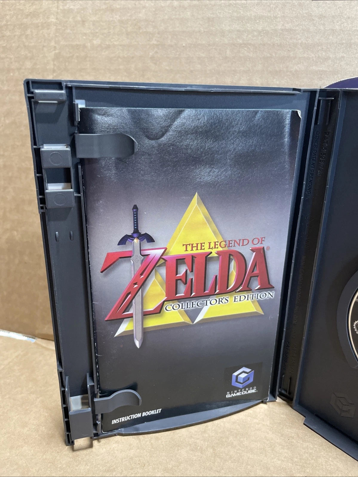 THE LEGEND OF ZELDA COLLECTOR'S EDITION (Nintendo GameCube, 2003)