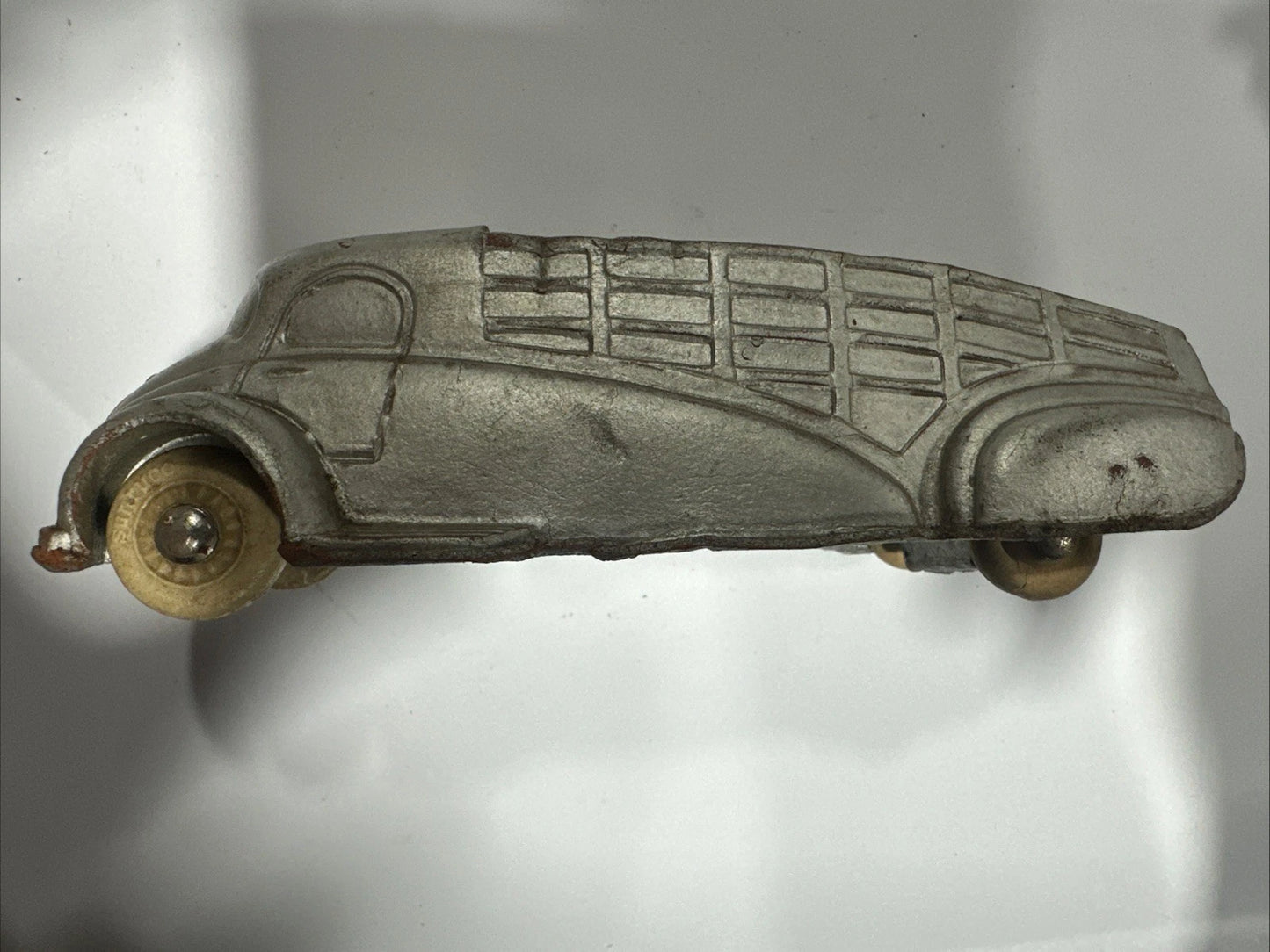 SUN RUBBER CO. TOY TRUCK SILVER 1934; 5 LONG VINTAGE PAT. 203508 Car Automobile