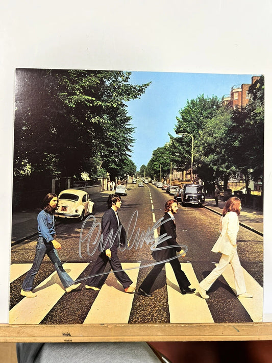 Signed Paul McCartney Abbey Road Autograph Vinyl Record With Setlist 2005